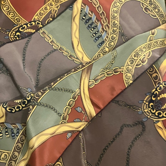 Hermes designer brand square neck wrap shawl silk scarf full wrap made in Italy - Picture 15 of 16